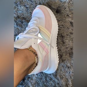 New with tag but not with the box